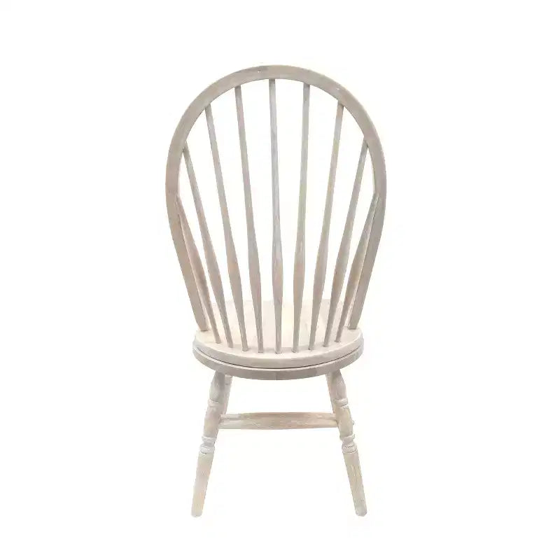 Chaise en bois flotté naturel, structure en bois d'hévéa, sans accoudoirs.