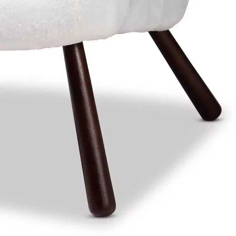 Fauteuil d'appoint en similicuir sherpa et bois blanc/noyer