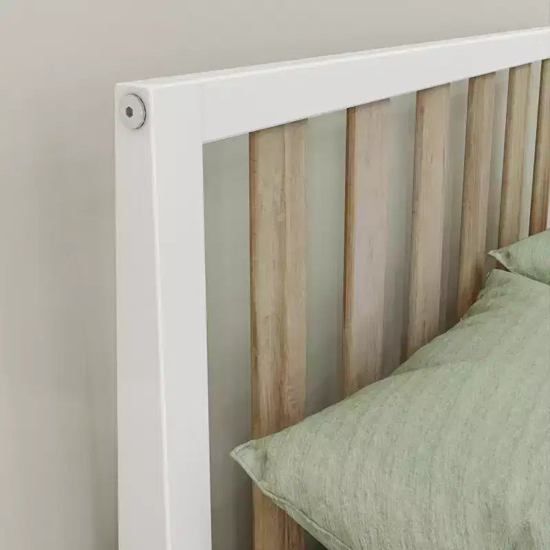 Cadre de lit scandinave en bois massif avec tête de lit