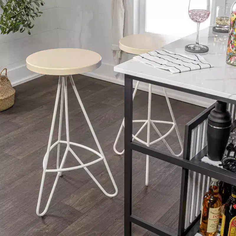 Tabouret de bar sans dossier trépied en fer industriel moderne